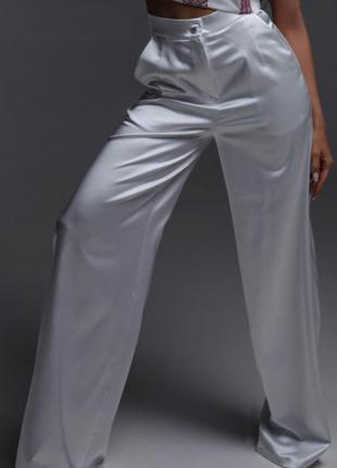 Штани брюки жіночі, атласні, нарядні, прямого вільного крою оверсайз широкі штани білі з італійського1 фото