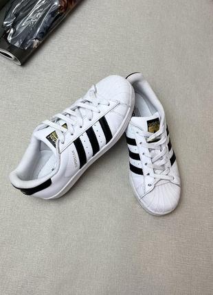 Кроссовки adidas3 фото