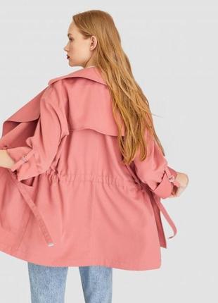 Пудровый розовый оверсайз укороченный тренч куртка3 фото