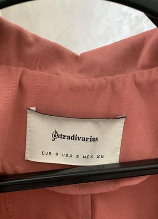 Пудровый розовый оверсайз укороченный тренч куртка6 фото