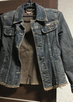 Джинсова куртка, рубашка, ветровка джинсовка