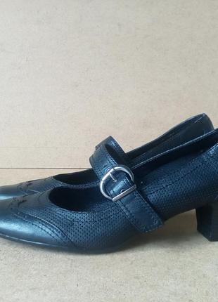 Туфли janet d кожаные перфорированные черные4 фото