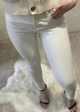 Білі штани денім від бренду next1 фото