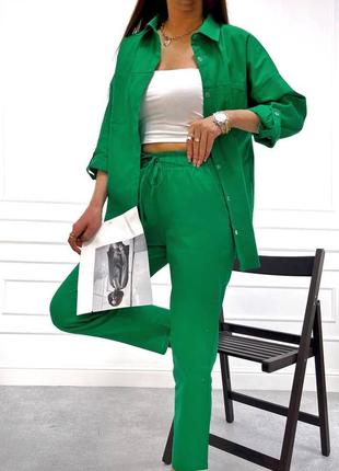 Костюм женский зеленый однотонный льняной оверсайз рубашка на пуговицах с карманами брюки на высокой посадке с карманами качественный стильный7 фото