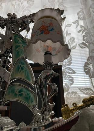 Настольные лампы-часы