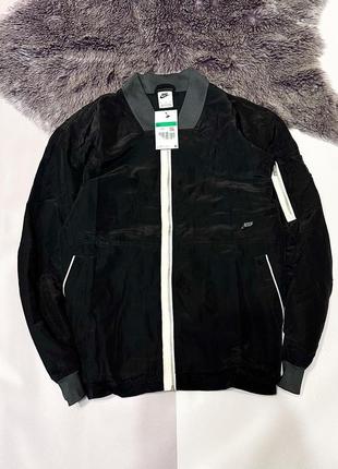 Новая оригинальная мужская куртка nike nsw bomber nylon c размер