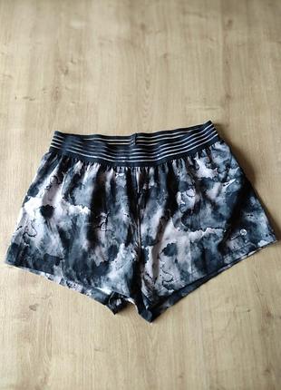 Женские спортивные  шорты. sophie,  германия , l .