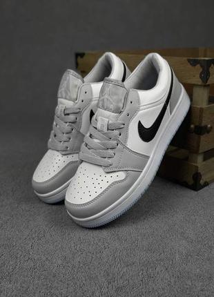 Кроссовки женские nike air jordan 1 low белые серые / кросівки жіночі найк аир джордан низькі кроссы