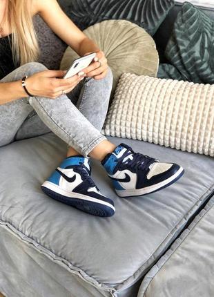 Женские голубые кроссовки nike air jordan 1 high blue white black6 фото