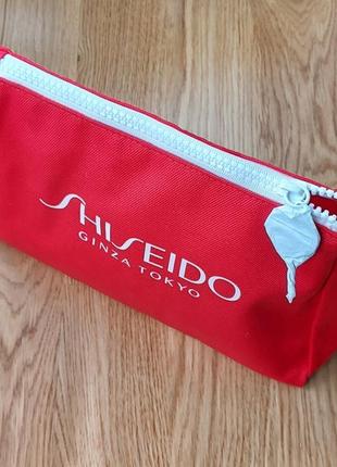 Яркая косметичка shiseido