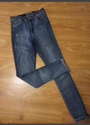 Джинсы стрейчивые 42-44