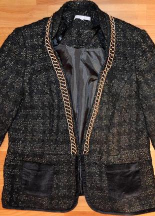 Стильный демисезонный пиджак с золотистыми цепочками от marks & spencer5 фото