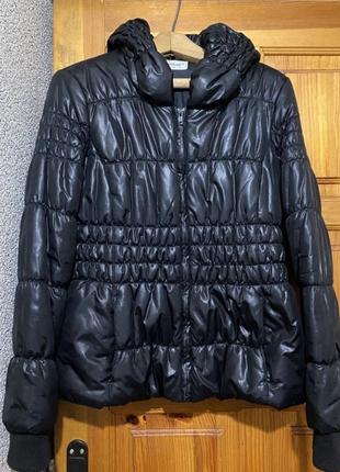 Ідеальна в новому стані куртка демісезон.