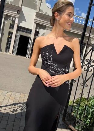 Платье есть видео бандаж утяжка с разрезом с вырезом на груди черная вечерняя со стразами5 фото