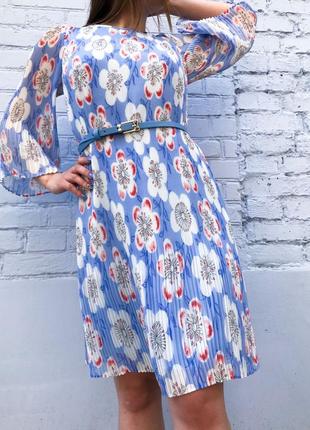 Платье гофре нарядное  с цветами (голубое)3 фото