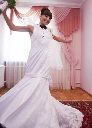 Свадебное платье