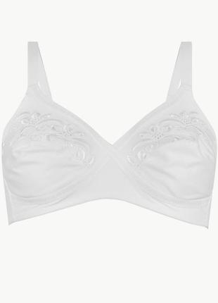 Мягкий бюстгальтер marks & spencer 34a 75a floral embroidered crossover non wired bra10 фото