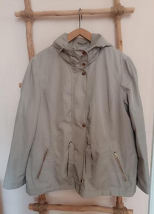 Куртка,ветровка