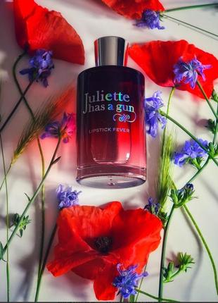 ‼️женская 👱‍♀️парфюмированная вода💄 juliette has a gun lipstick fever 💄100 ml6 фото