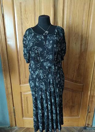 Красиве плаття чорне біле оздоблення батал натуральна тканина