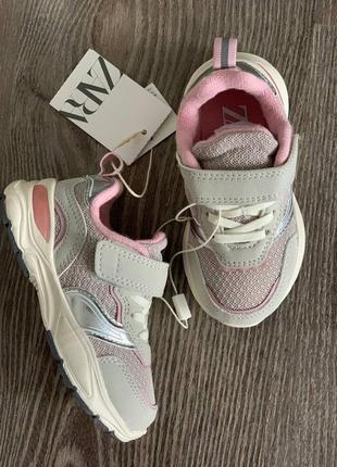 Детские кроссовки на девочку от фирмы zara/кроссовки для девочки зара