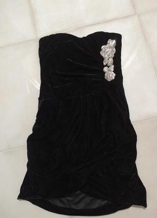 Маленькое чёрное платье бархат1 фото