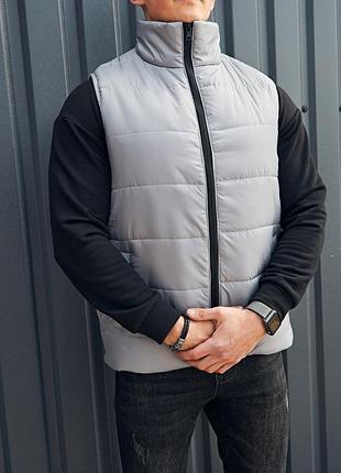 Чоловічі дуті жилетки на весну / сіра чоловіча безрукавка