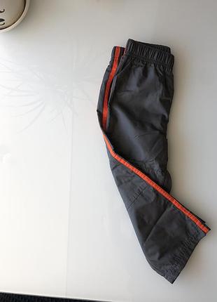 Спортивные штаны