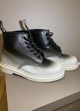 Короткие ботинки/сапоги от dr. martens женские оригинал