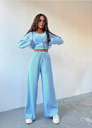 Костюм тройка