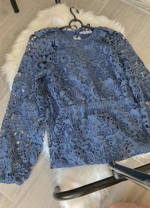 Na-kd кружевное платье в синем цвете на выпускное или важное событие