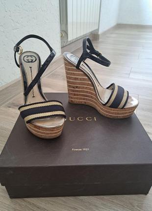 Босоножки на танкетке gucci оригинал 37 размер