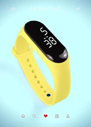 Детские сенсорные электронные часы с  браслетом  водонепроницаемые  жёлтый