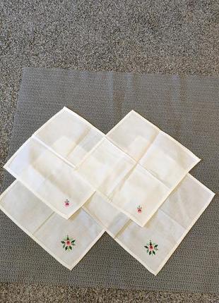 Серветки з вишивкою (канет)