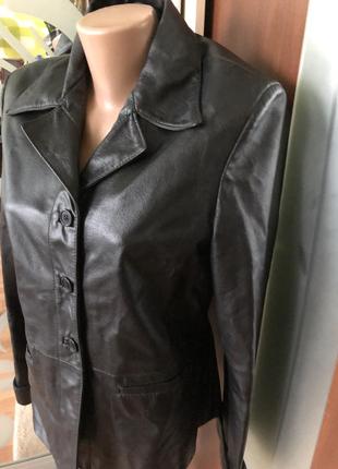 Кожаная брендовая оригинальная куртка vera pelle3 фото