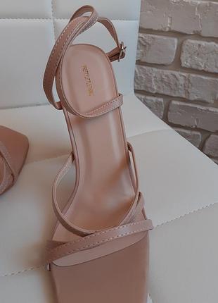 Босоножки plt