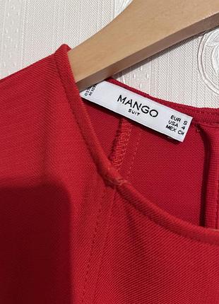 Эффектное красное платье mango