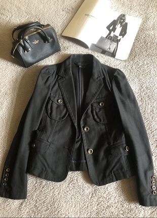 Натуральний стильний та якісний піджак zara р. xs-s-м, ідеальний стан
