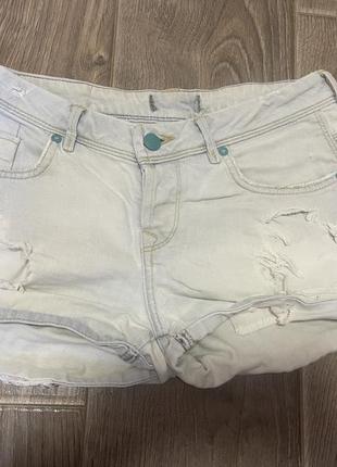 Шорти