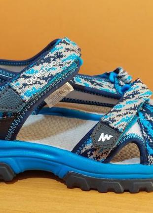 Детские фирменные сандалии quechua