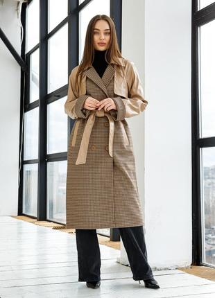 Шикарное женское демисезонное пальто с отложным воротником7 фото