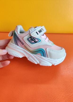 Легенькі кросівки для дівчинки рожеві 23-28 детские кроссовки для девочки фиолетовые деми tom.m
