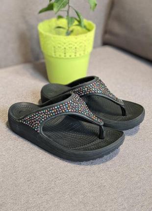 Crocs шлепанцы