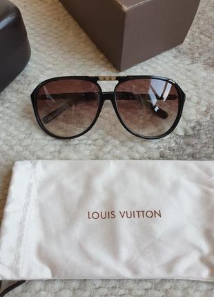 Солнцезащитные очки louis vuitton