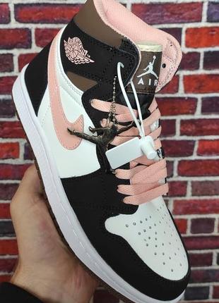 Кроссовки nike air jordan 1 retro high black white pink4 фото