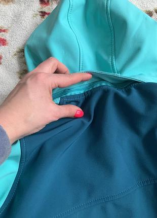 Фірмова термокуртка trevolution 7