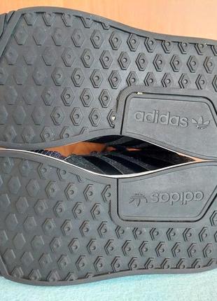 Кросівки adidas9 фото