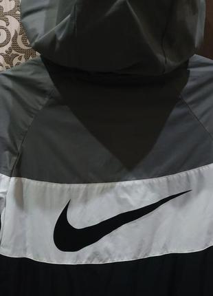 Женская куртка, ветровка nike sportswear windrunner6 фото