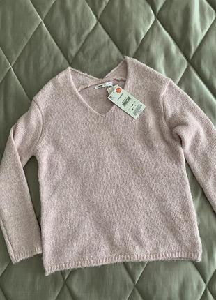 Светр жіночий ніжно рожевий