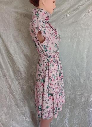 Новое миди платье 48 размера в цветы цветочного принта с поясом стильное брендовое6 фото